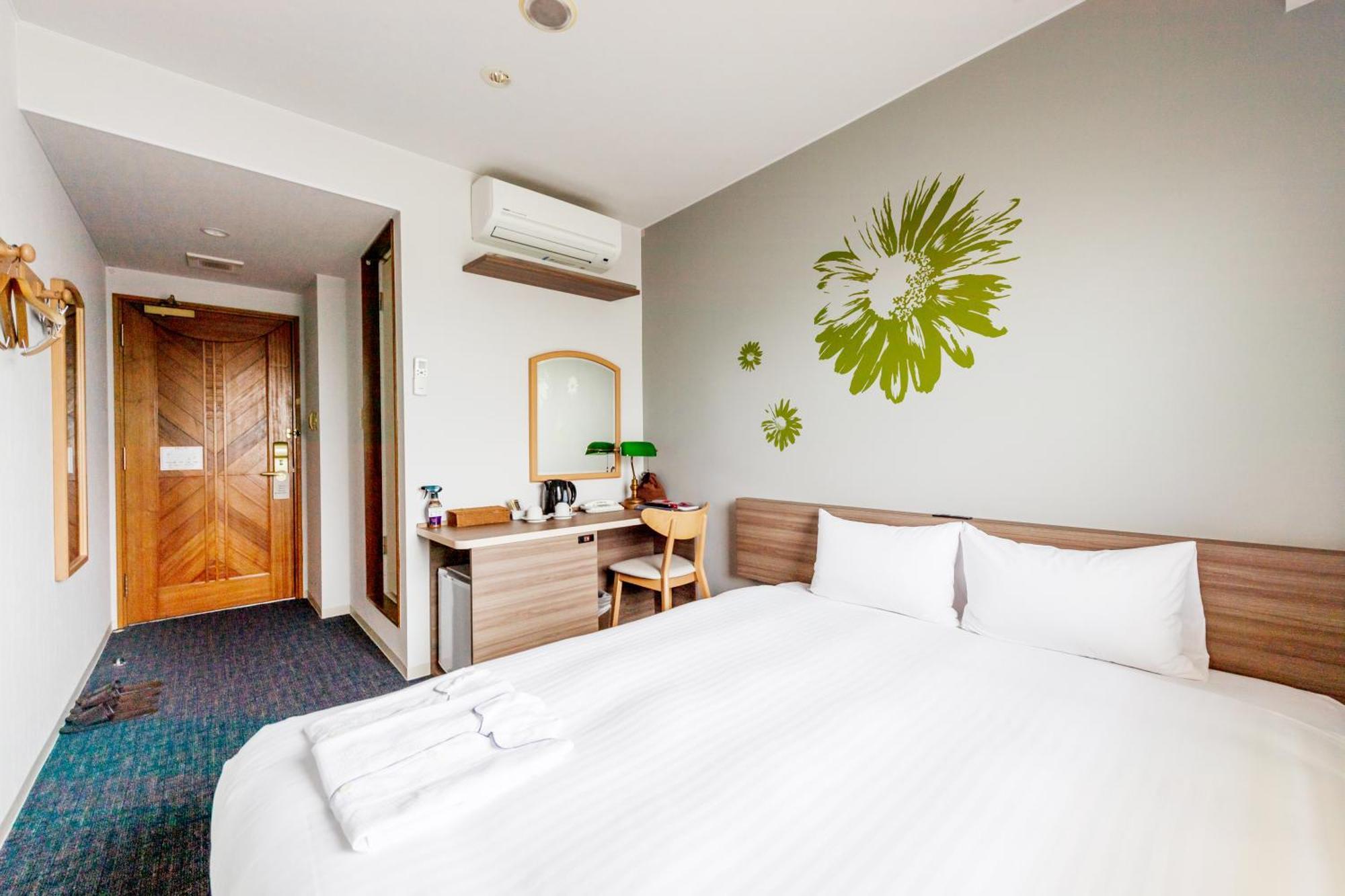 Hotel Azat נאהא מראה חיצוני תמונה